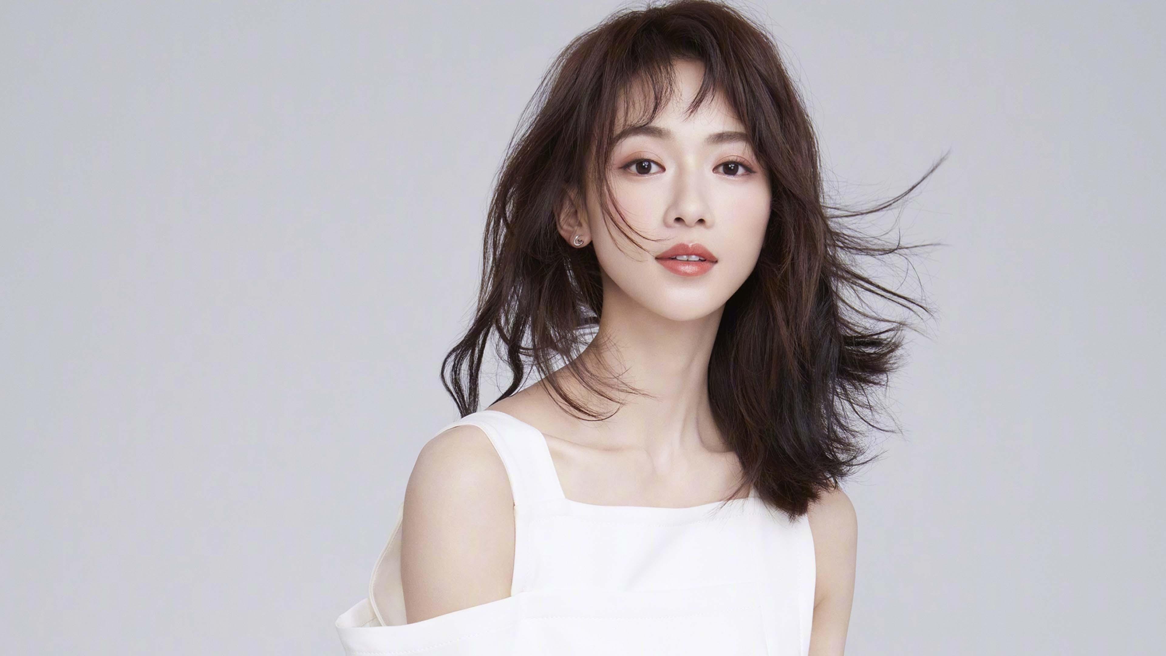 爱游戏体育app-“水上救生：三叉湖游泳馆上演生命与速度的较量”