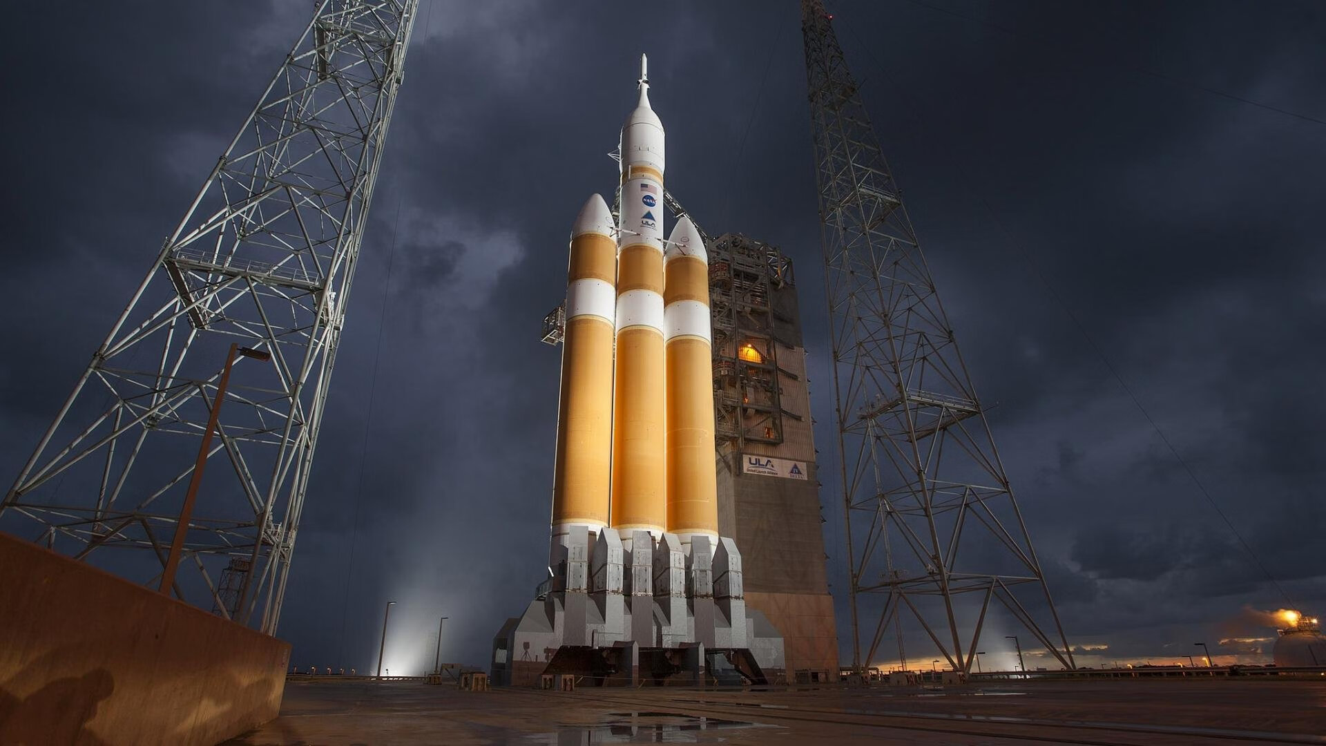 球员在转换进攻中节奏的临场判断能力，转身进攻犯规