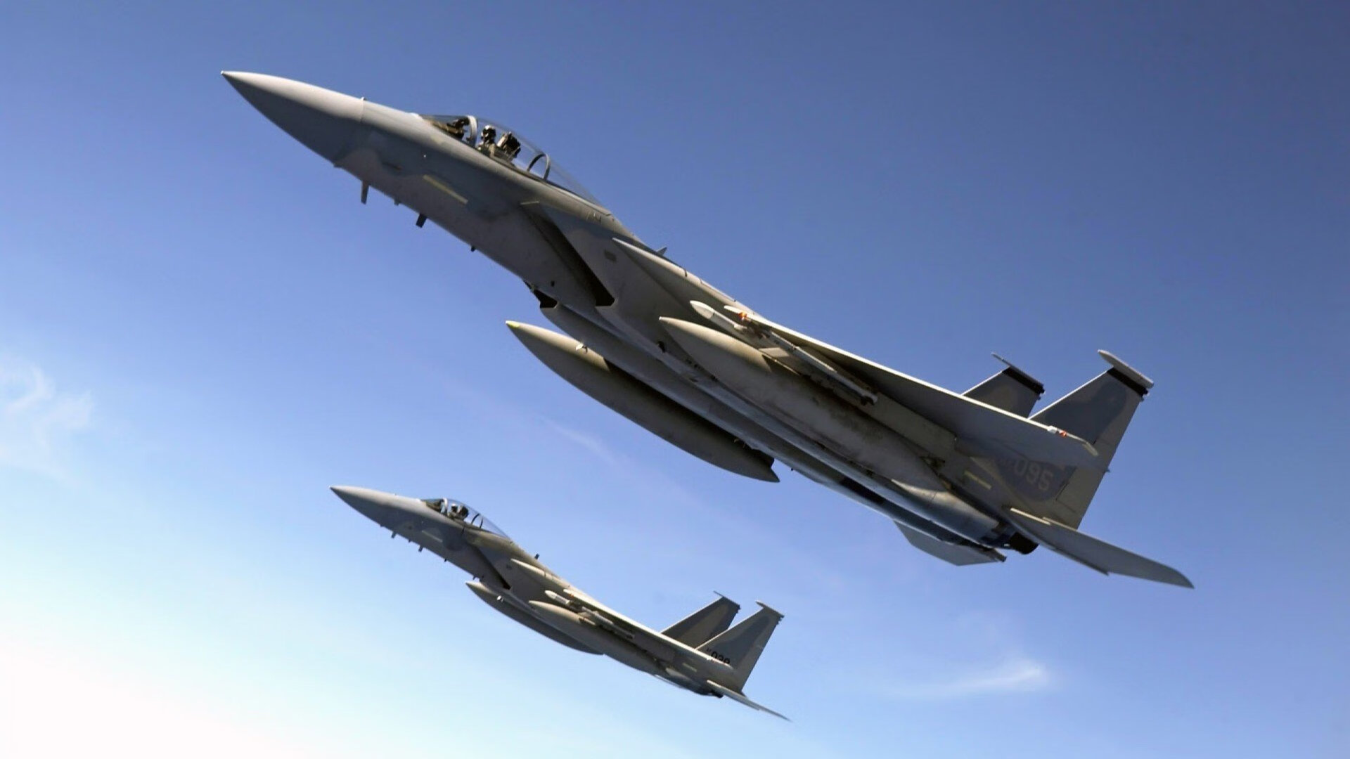 足球赛场焦点之战引爆全场,焦点球员组合包