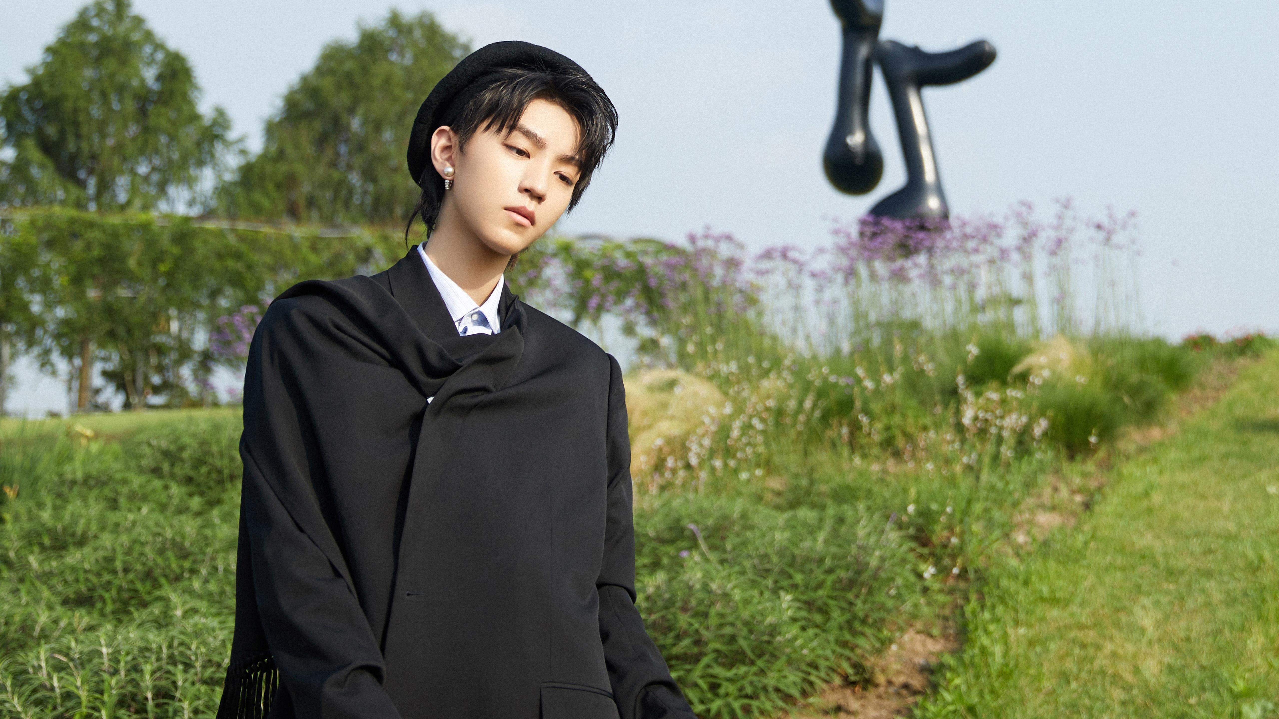 爱游戏下载-唐纳德·高尔强力冲击对方防线，助力袋鼠队取胜，唐纳德古尔德