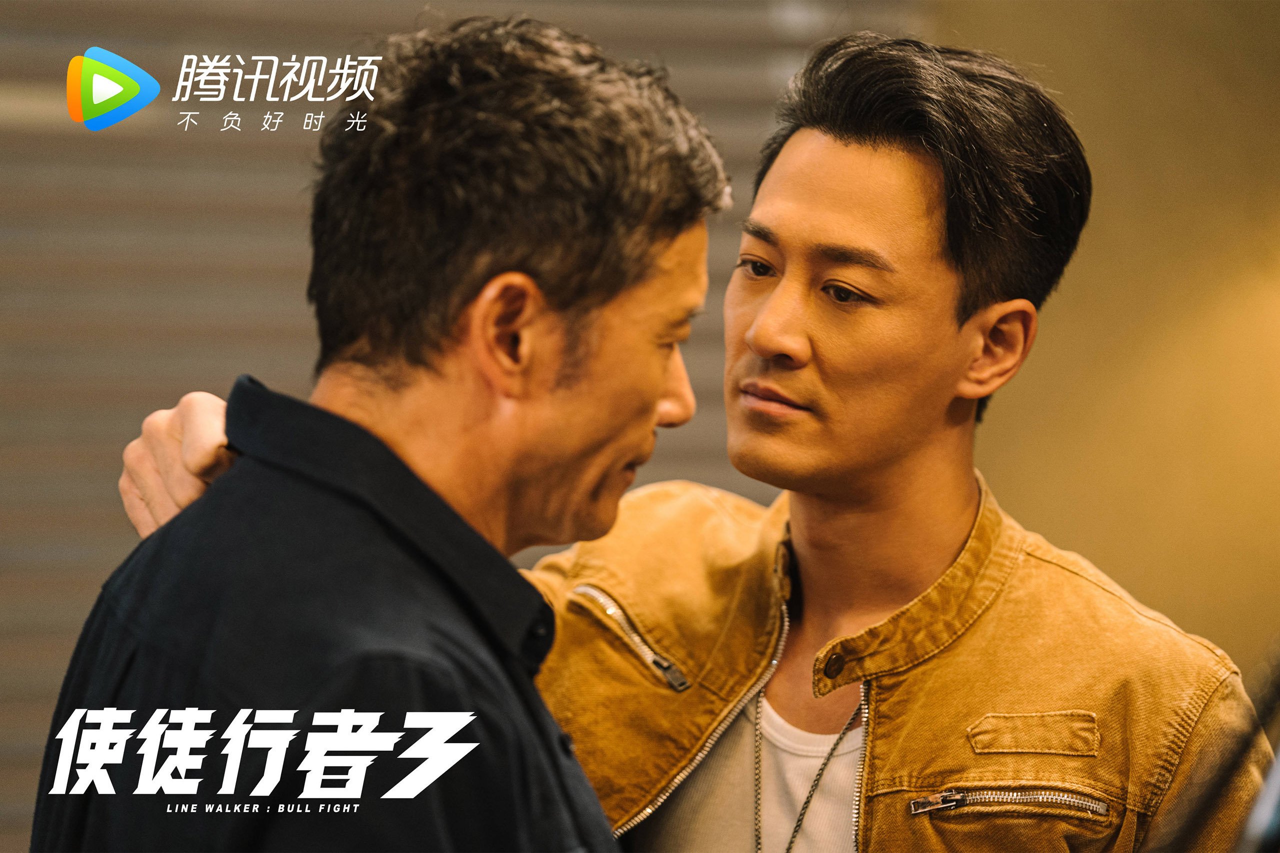 李冰洁稳中见勇 为中国泳坛添信心，李冰洁比赛