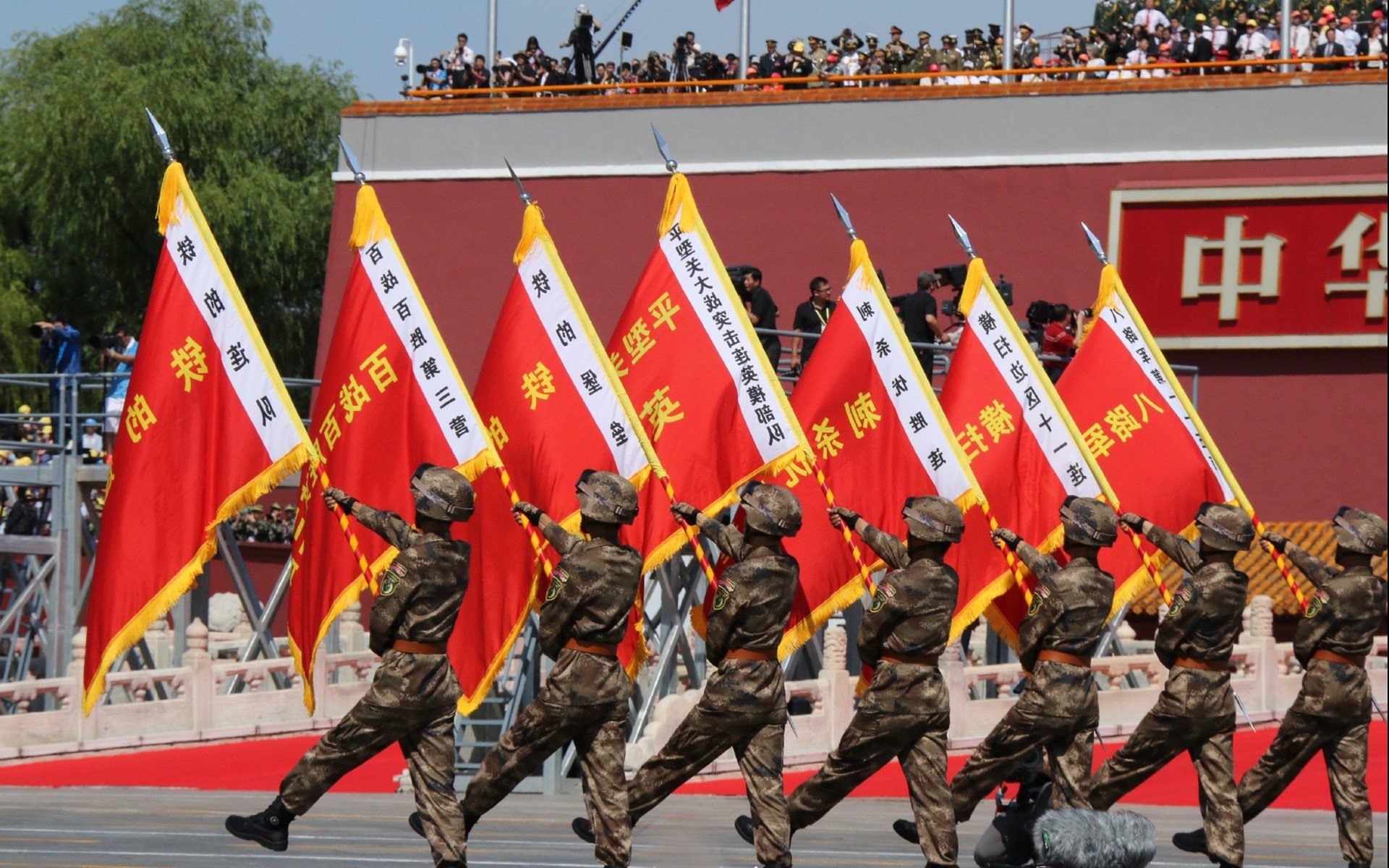 法甲巅峰终极战：攻势如潮，目不暇接，法甲最佳阵容